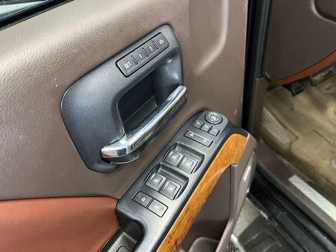 Used 2016 Chevrolet Silverado 3500 High Country w/ Duramax Plus Package image 11