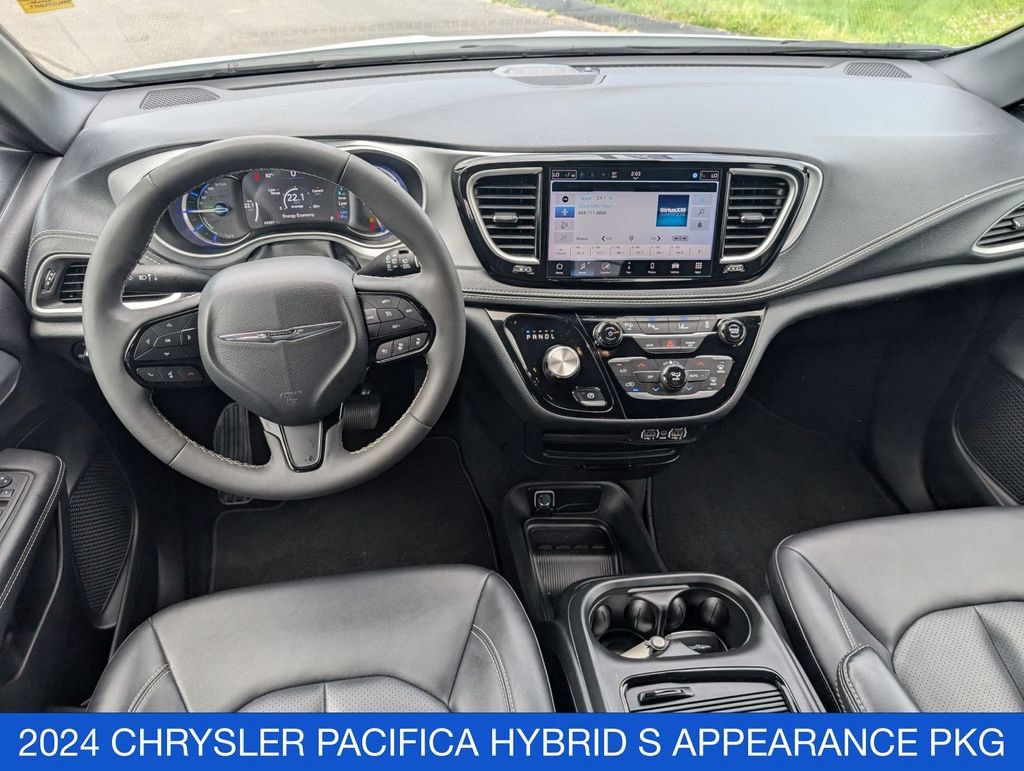 Used 2024 Chrysler Pacifica Limited FWD image 17