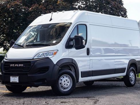 Used 2023 RAM ProMaster 2500 FWD image 1