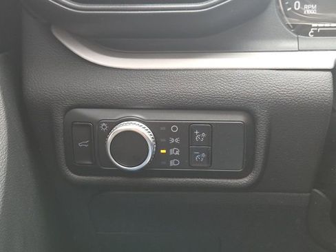 Used 2023 Ford Explorer XLT RWD image 29