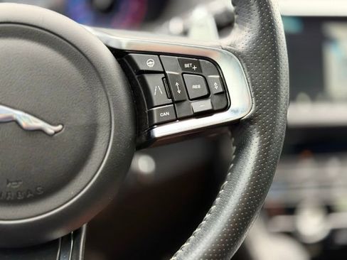 Used 2020 Jaguar F-PACE SVR AWD/4WD image 27