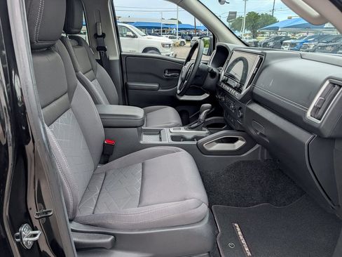 Used 2026 Nissan Frontier SV AWD/4WD image 31