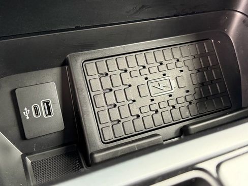 Used 2025 Ford F150 XLT w/ Equipment Group 302A MID image 18