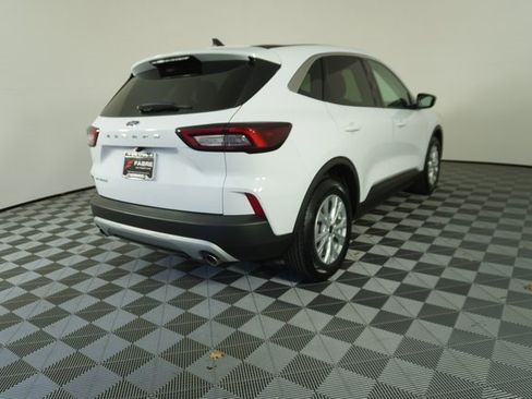 Used 2024 Ford Escape Active image 8