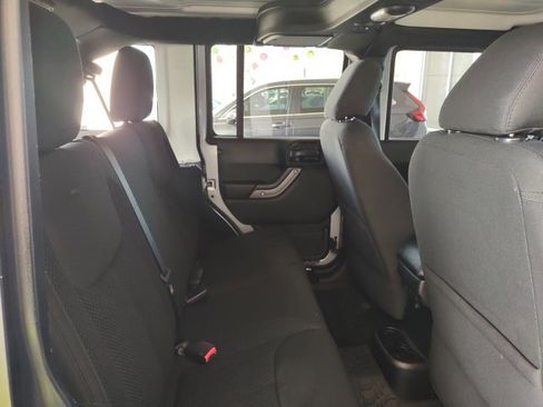 Used 2017 Jeep Wrangler Unlimited Sport image 32