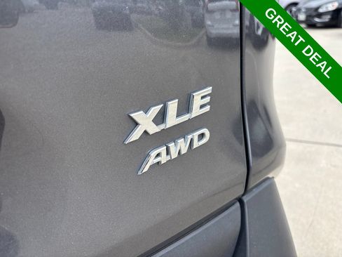Used 2024 Toyota RAV4 XLE AWD/4WD image 9
