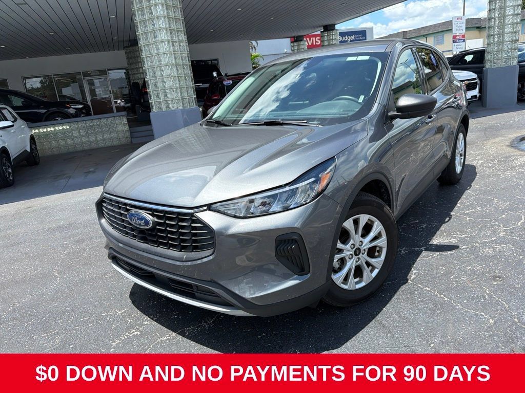 Used 2025 Ford Escape Active FWD image 1