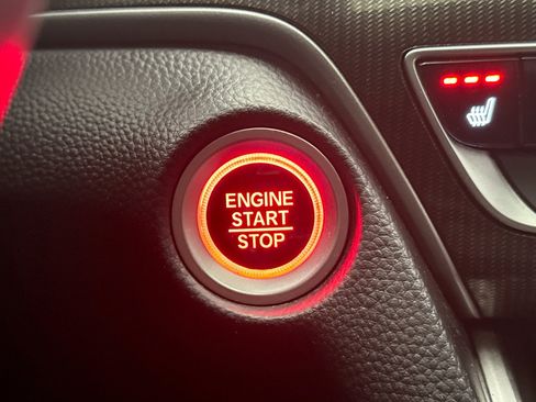 Used 2018 Honda Accord Sport image 19