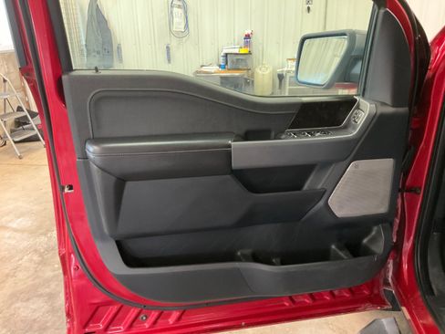 Used 2022 Ford F150 Lariat w/ Max Trailer Tow Package AWD/4WD image 9