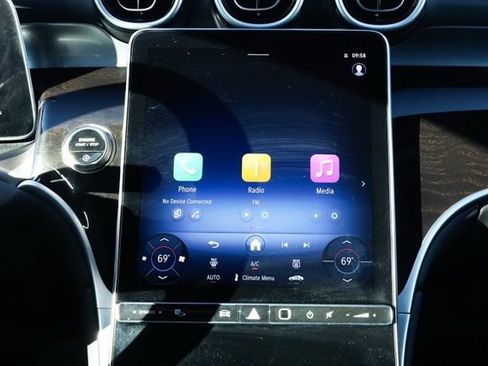 Certified 2025 Mercedes-Benz GLC 300 image 17