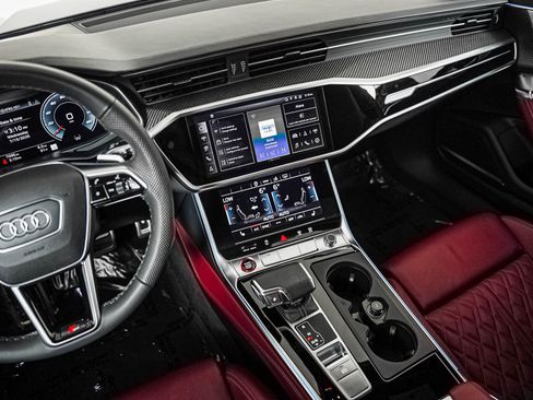 Certified 2025 Audi S7 Premium Plus w/ S Sport Package AWD/4WD image 18