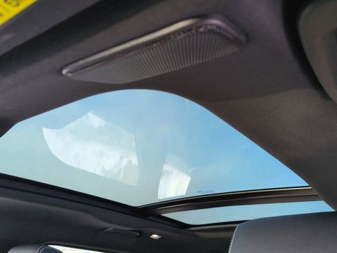 Used 2023 Land Rover Range Rover Velar S image 18