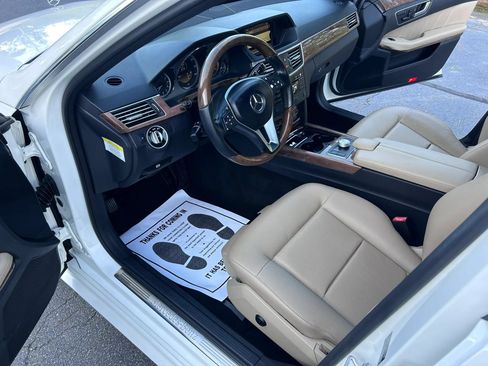 Used 2012 Mercedes-Benz E 350 Sedan image 27