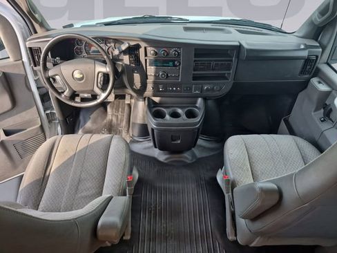 Used 2022 Chevrolet Express 3500 w/ Power Convenience Package image 12