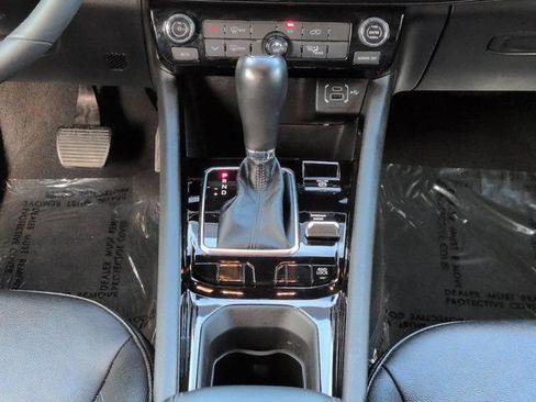 Used 2025 Jeep Compass Latitude w/ Altitude Special Edition AWD/4WD image 18