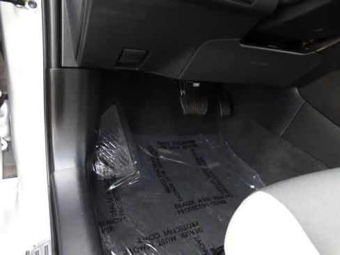 Used 2025 Toyota Corolla LE image 16