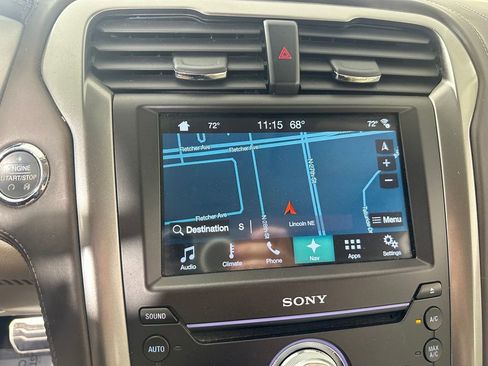 Used 2017 Ford Fusion Platinum AWD/4WD image 31