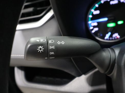 Used 2021 Toyota RAV4 LE w/ Carpet Mat Package (TMS) image 34