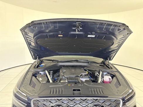 New 2026 Genesis GV70 2.5T Advanced AWD/4WD image 18