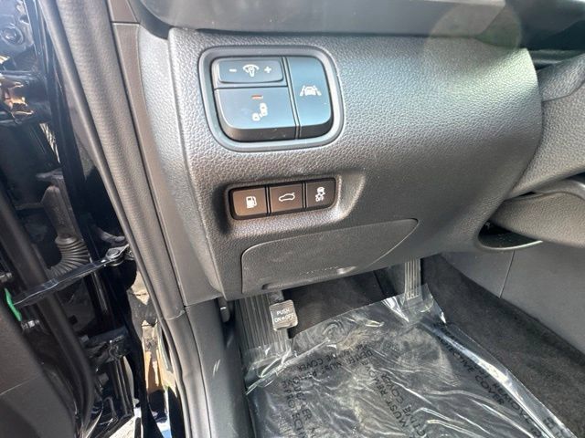 Used 2020 Kia Optima LX FWD image 16