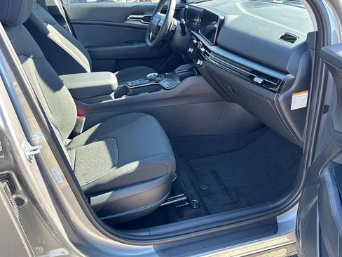 New 2026 Kia Sportage LX FWD image 13