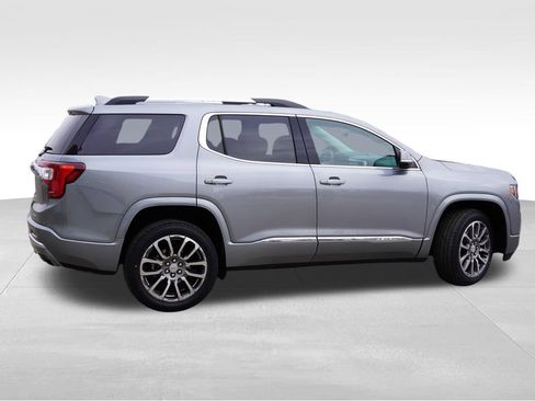 Certified 2023 GMC Acadia Denali w/ Denali Ultimate Package image 4