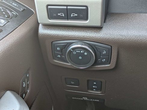Used 2021 Ford F350 King Ranch w/ King Ranch Ultimate Package AWD/4WD image 25