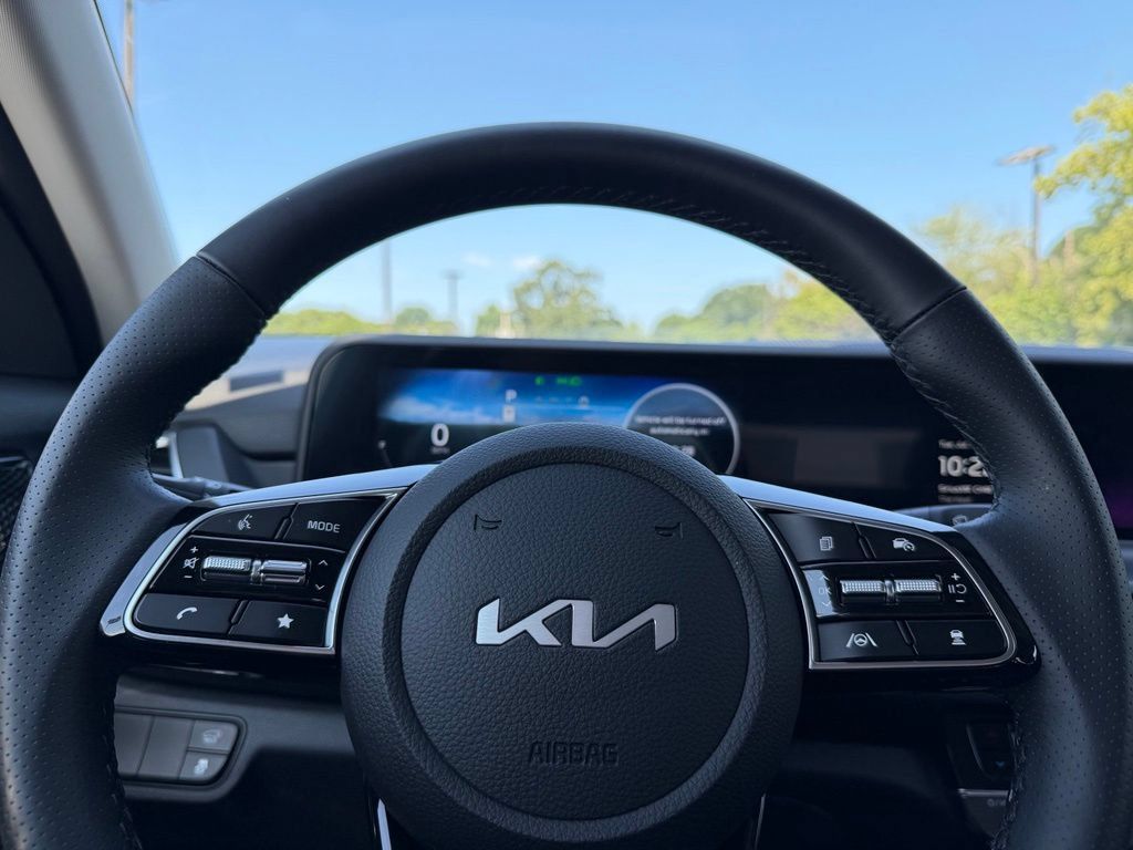 New 2026 Kia Seltos SX AWD/4WD image 11