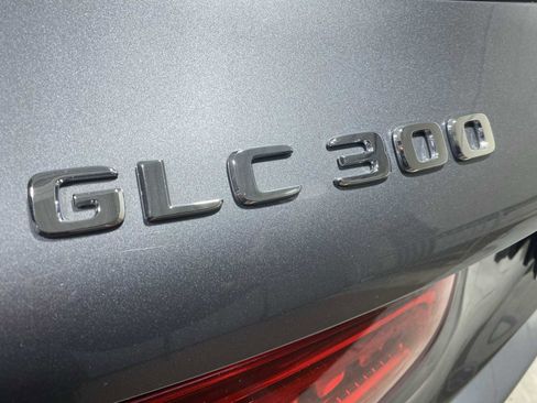Used 2022 Mercedes-Benz GLC 300 4MATIC image 7
