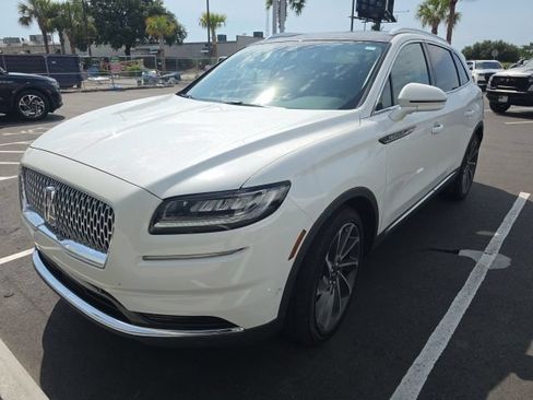 Used 2022 Lincoln Nautilus Reserve w/ Equipment Group 201A FWD image 3