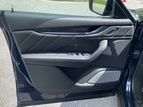 New 2024 Maserati Levante Trofeo image 17