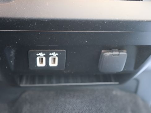Used 2020 Ford F150 XLT w/ Equipment Group 302A Luxury AWD/4WD image 34