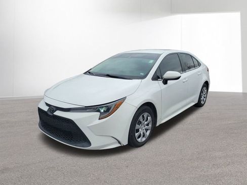 Used 2021 Toyota Corolla LE image 10
