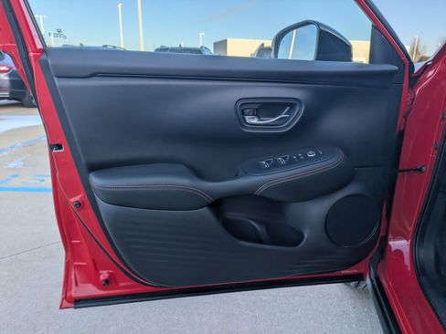 Certified 2024 Honda HR-V Sport image 12