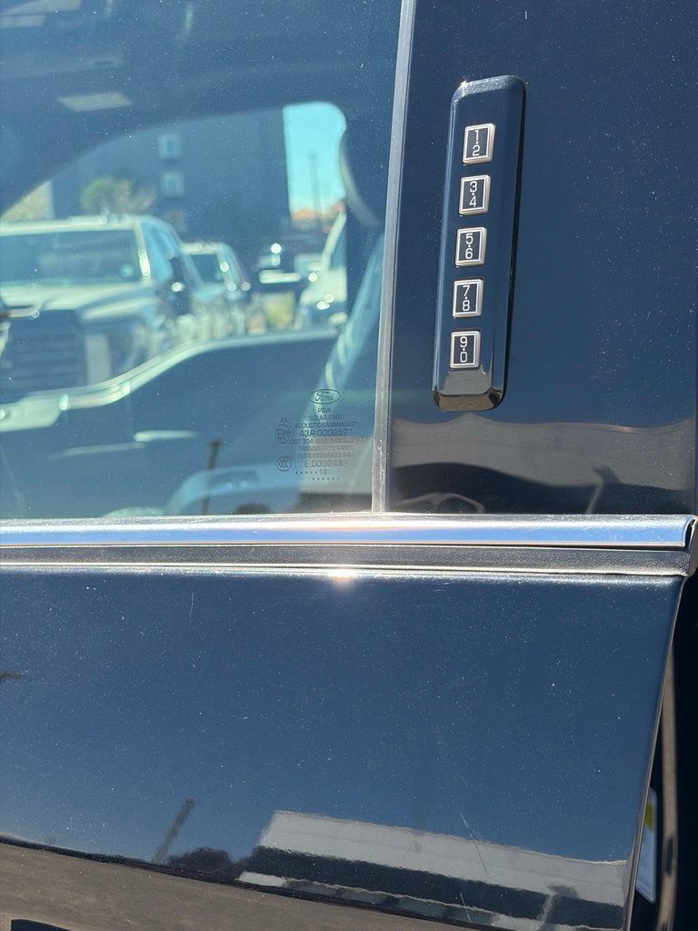Used 2018 Ford F150 Limited AWD/4WD image 11