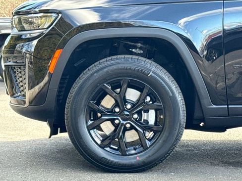 New 2026 Jeep Grand Cherokee L 4WD image 7