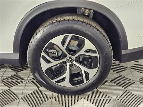 Certified 2025 Mercedes-Benz GLC 350e 4MATIC image 13
