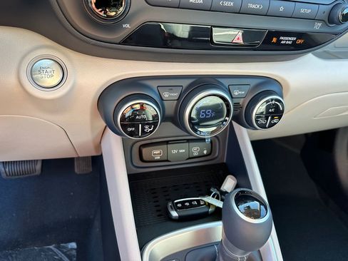 New 2026 Hyundai Venue SEL image 30