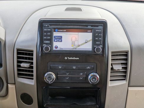 Used 2015 Nissan Titan SV w/ SV Value Truck Package image 17