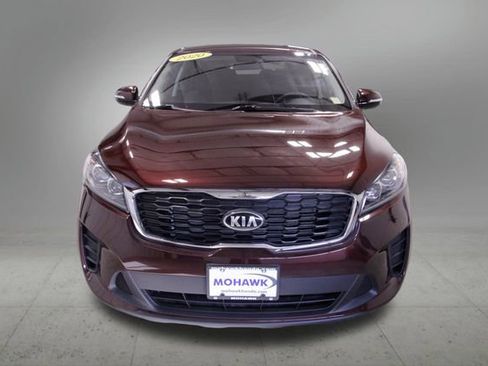 Used 2020 Kia Sorento LX image 9