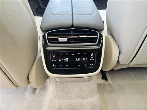 Used 2022 Mercedes-Benz EQS 450+ Sedan image 19