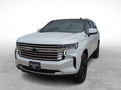 Used 2021 Chevrolet Tahoe High Country w/ Max Trailering Package AWD/4WD image 4