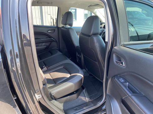 Used 2022 GMC Canyon AT4 image 19