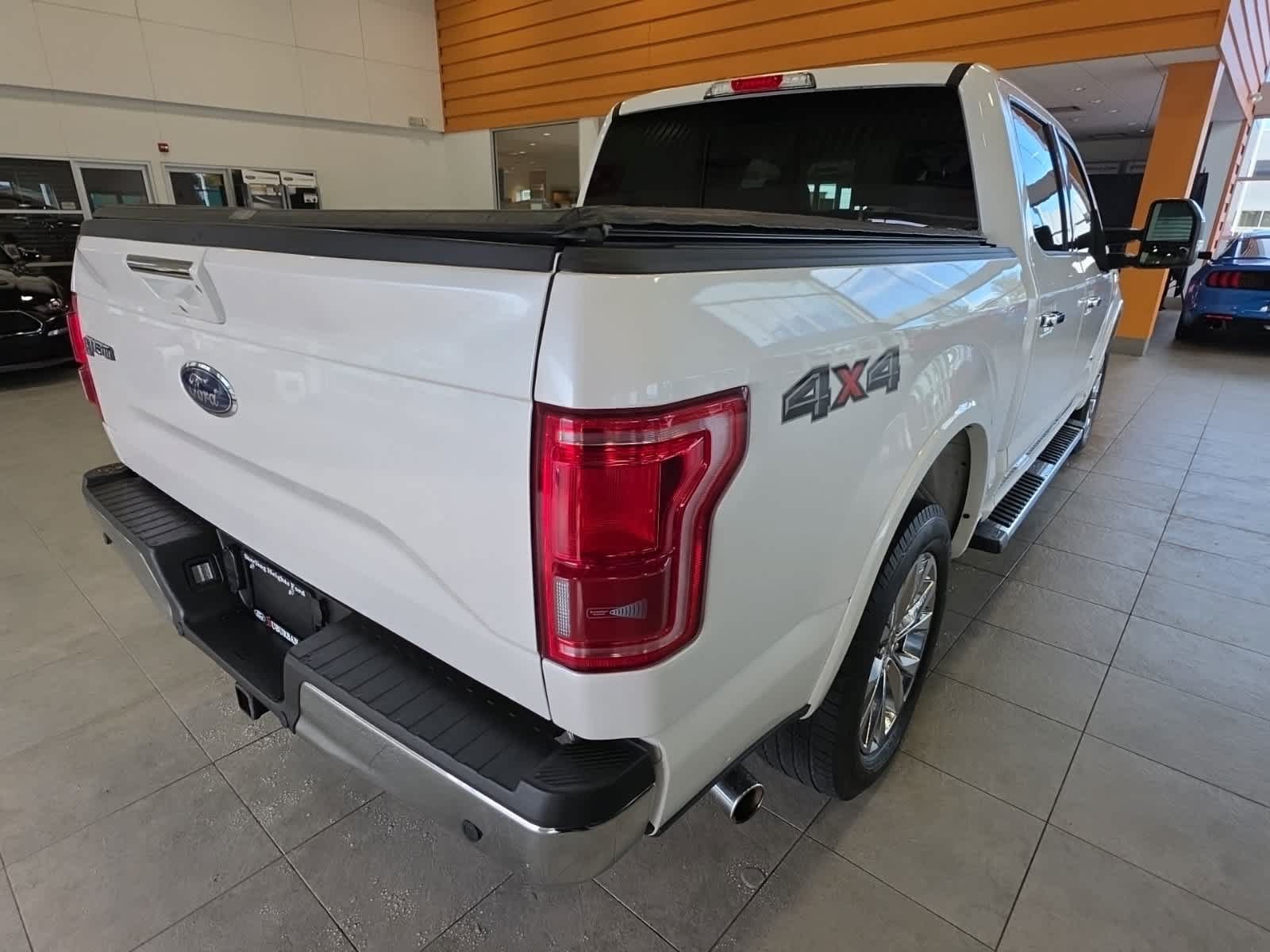 Used 2017 Ford F150 Lariat w/ Equipment Group 502A Luxury AWD/4WD image 8