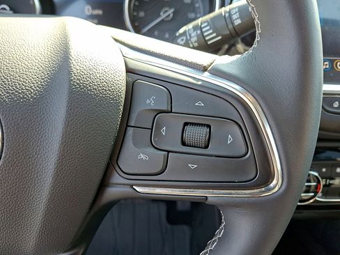Used 2023 Buick Encore GX Select AWD/4WD image 18