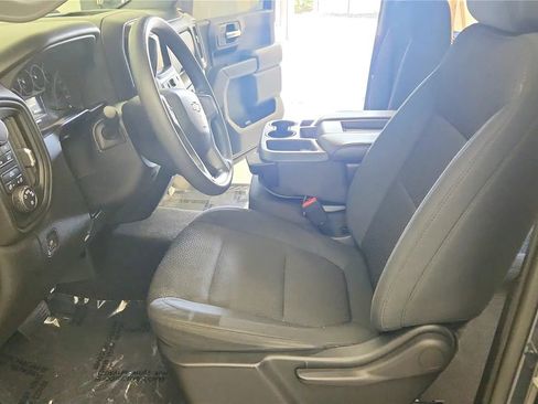 Used 2019 Chevrolet Silverado 1500 Custom w/ Custom Value Package AWD/4WD image 23