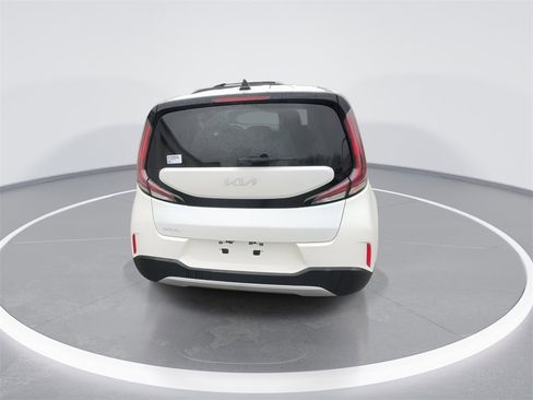 Used 2024 Kia Soul LX w/ Option Group 015 image 7