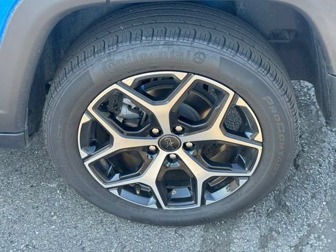 Certified 2025 Jeep Compass Limited AWD/4WD image 11