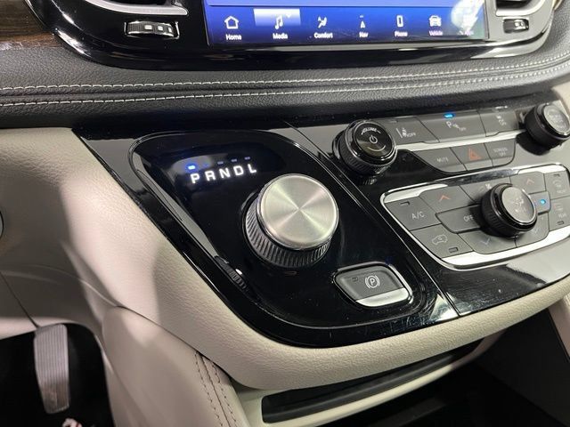 Used 2021 Chrysler Pacifica Limited FWD image 34