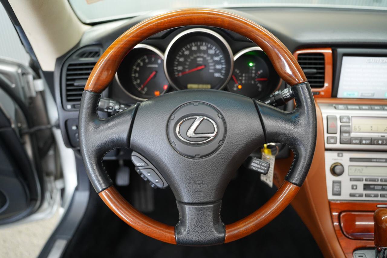 Used 2002 Lexus SC 430 Convertible RWD image 16
